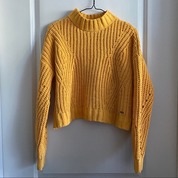 Hollister Sweaters - YELLOW CROPPED HOLLISTER SWEATER